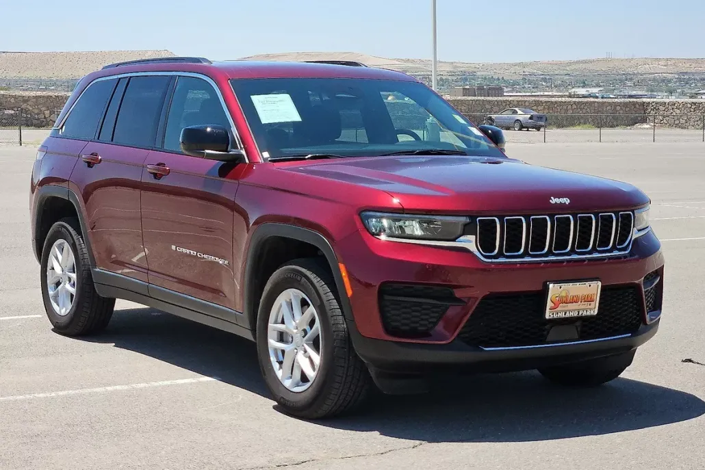 2025 Jeep Grand Cherokee Laredo X photo 1
