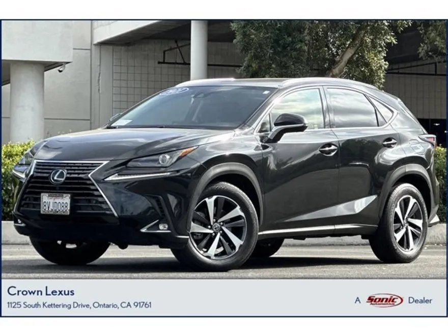 2021 Lexus NX 300 photo 1