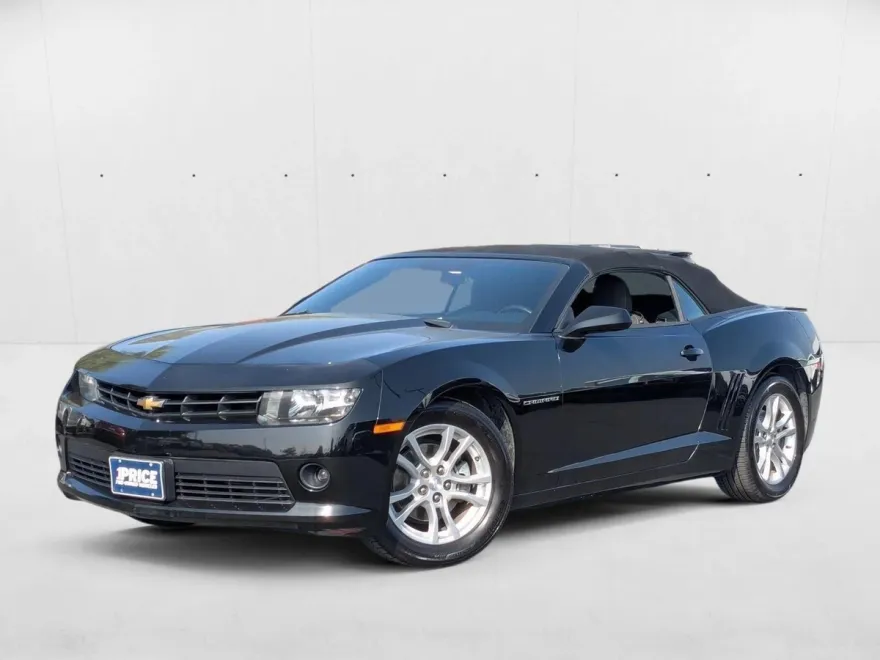 2015 Chevrolet Camaro 1LT photo 1