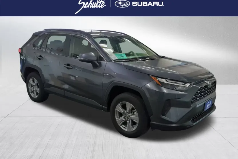 2025 Toyota RAV4 Hybrid XLE photo 1