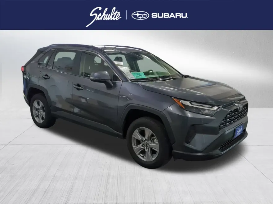 2025 Toyota RAV4 Hybrid XLE photo 1