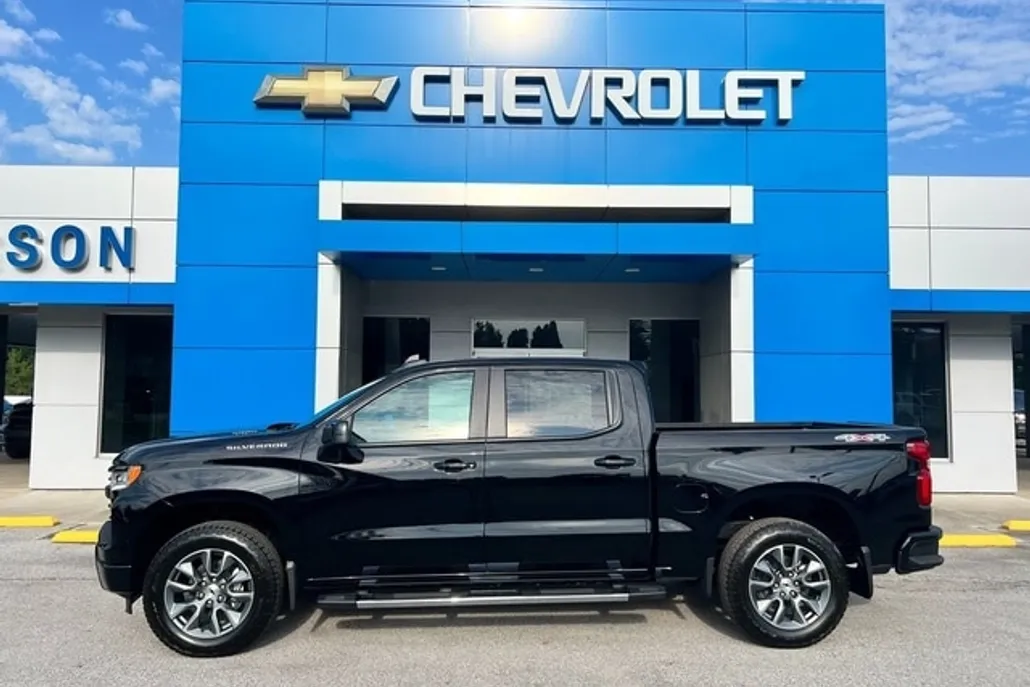 2026 Chevrolet Silverado 1500 RST photo 1