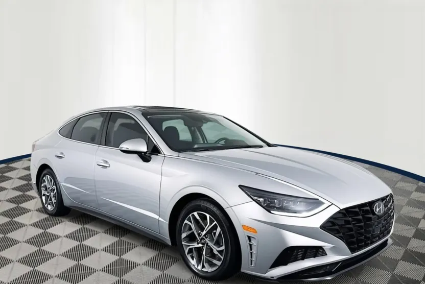 2023 Hyundai Sonata SEL photo 1
