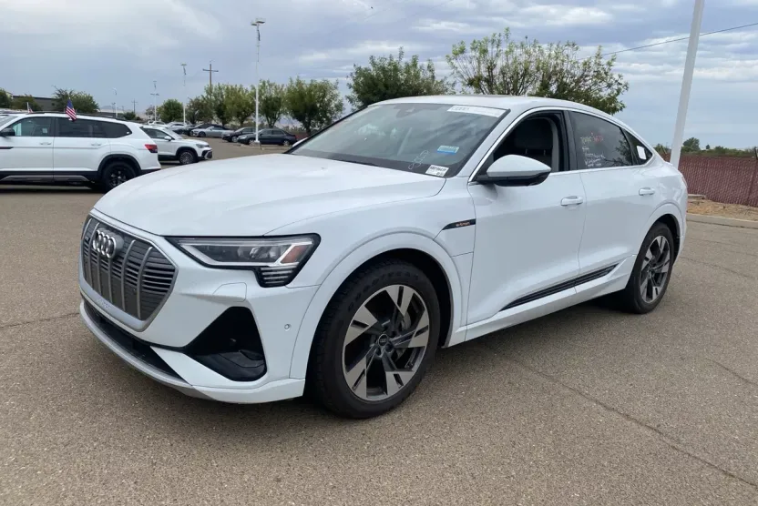 2022 Audi e-tron Sportback S line Premium Plus photo 1