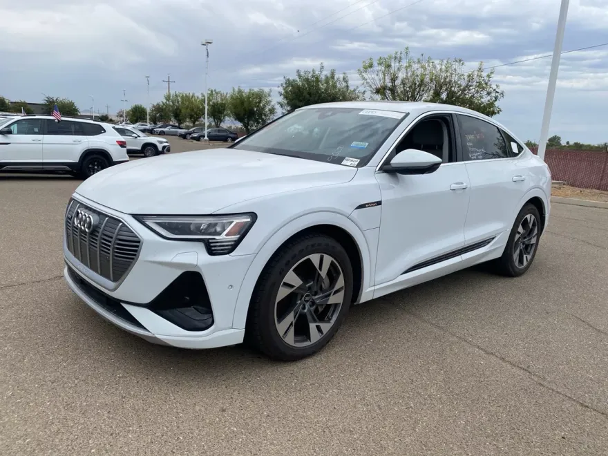 2022 Audi e-tron Sportback S line Premium Plus photo 1
