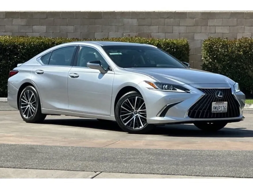 2024 Lexus ES 300h Base photo 1