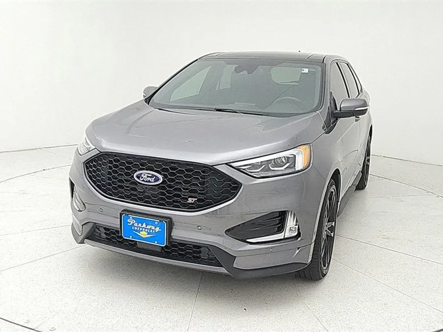 2021 Ford Edge ST photo 1