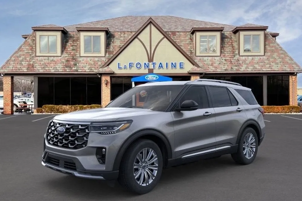 2025 Ford Explorer Platinum photo 1