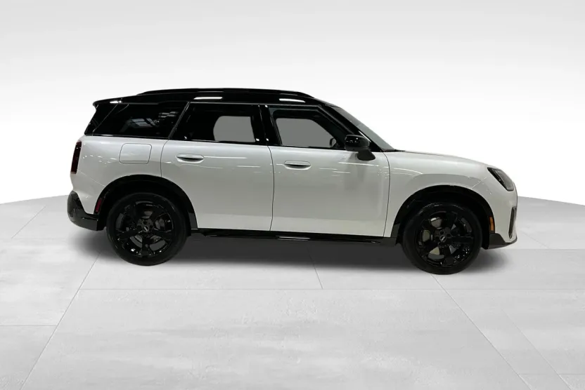 2026 Mini Countryman S ALL4 photo 1