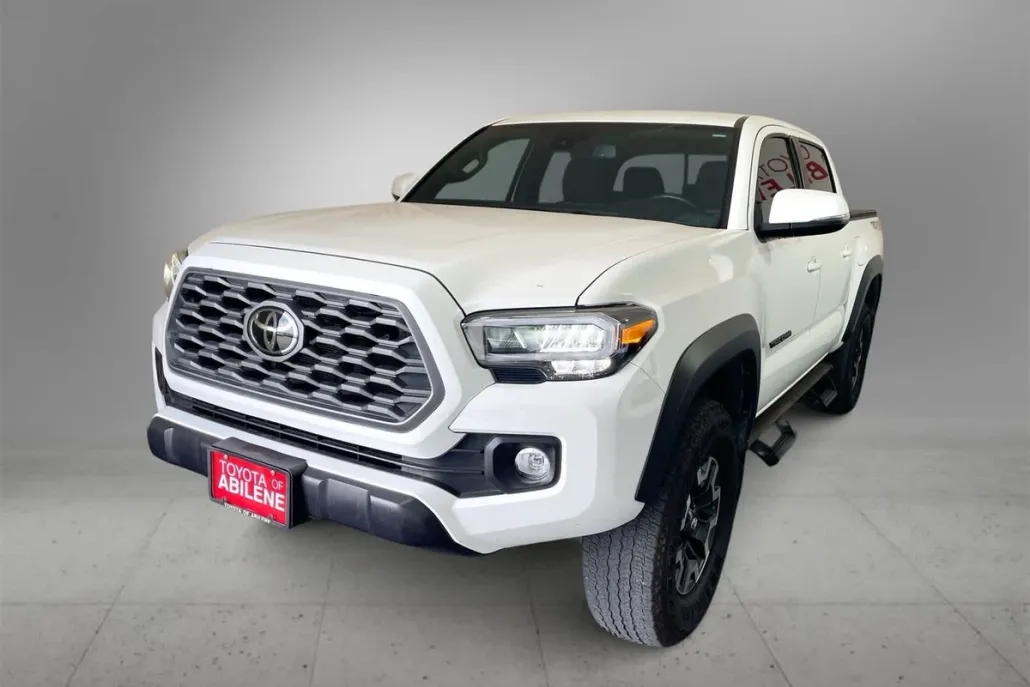 2023 Toyota Tacoma TRD photo 1