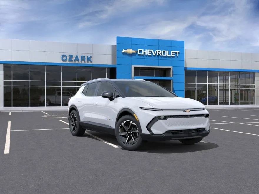 2026 Chevrolet Equinox EV 1LT photo 1