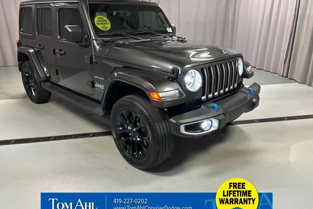 2022 Jeep Wrangler Unlimited 4xe Sahara photo 1