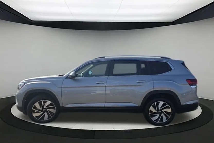 2026 Volkswagen Atlas SEL photo 1