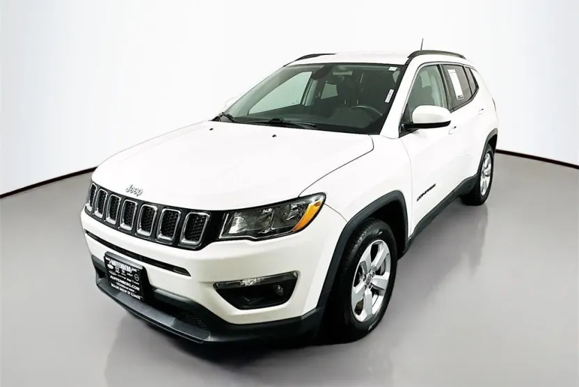 2018 Jeep Compass Latitude photo 1