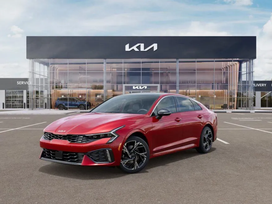 2025 Kia K5 GT-Line photo 1