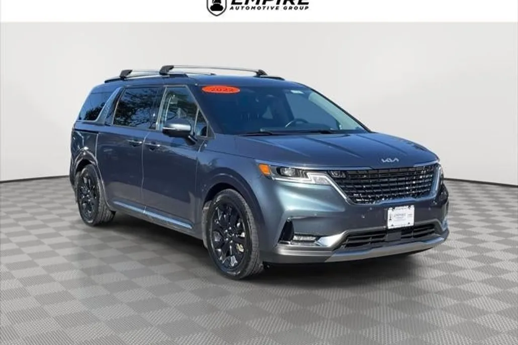 2022 Kia Carnival SX photo 1