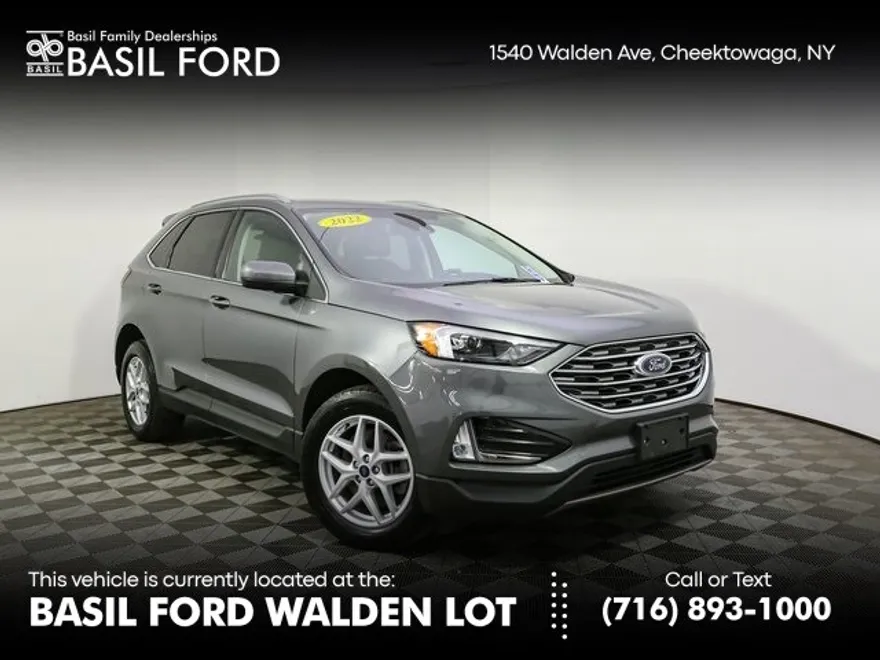 2022 Ford Edge SEL photo 1