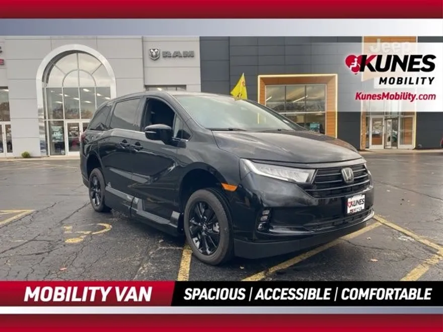 2023 Honda Odyssey Sport photo 1