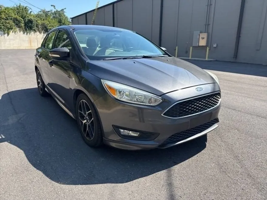 2015 Ford Focus SE photo 1