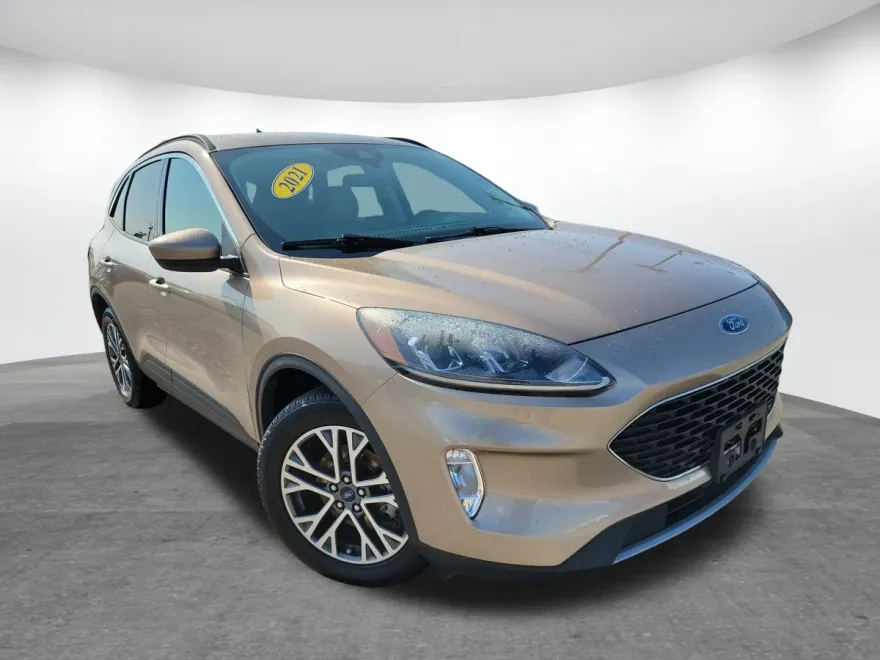 2021 Ford Escape SEL photo 1