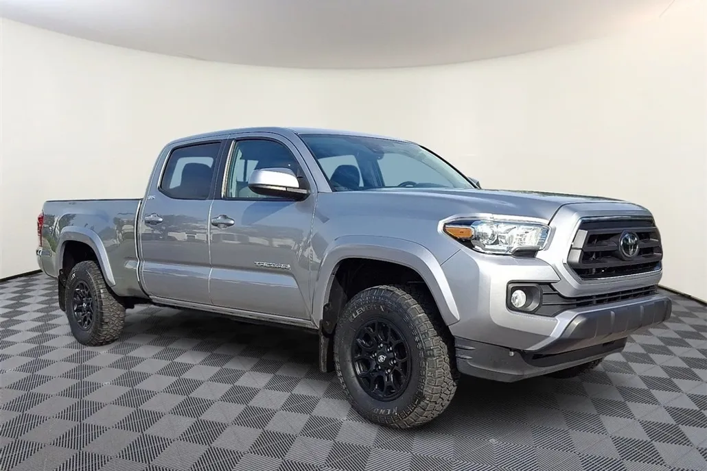 2021 Toyota Tacoma SR5 photo 1