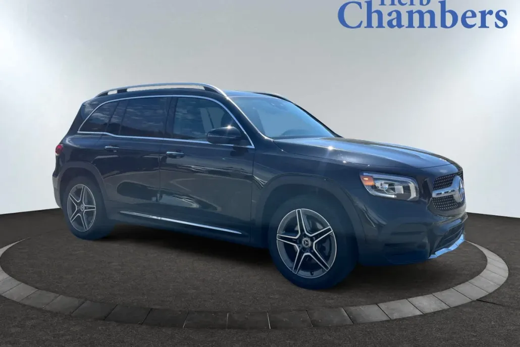 2021 Mercedes Benz GLB 250 4MATIC AMG photo 1