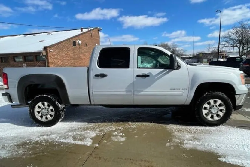 2012 Gmc Sierra SLE photo 1
