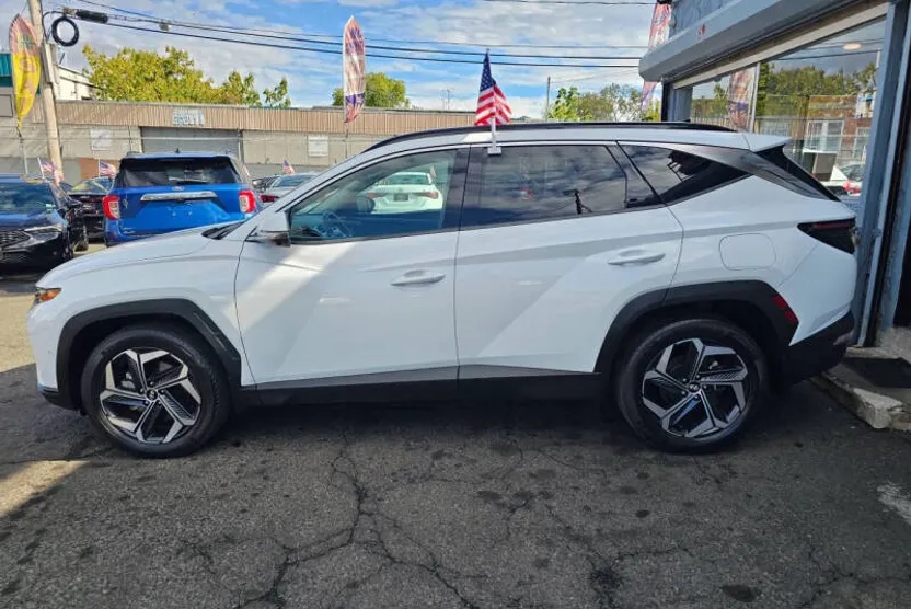 2022 Hyundai Tucson Limited photo 1