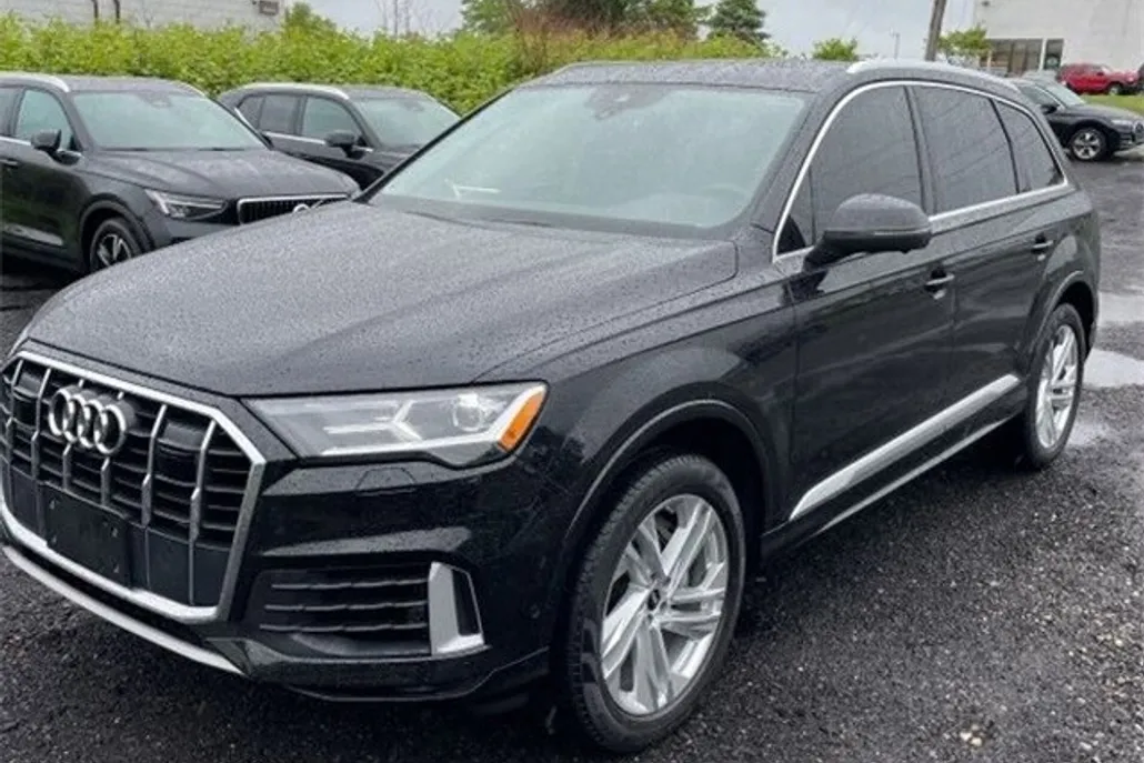 2022 Audi Q7 55 Premium Plus photo 1