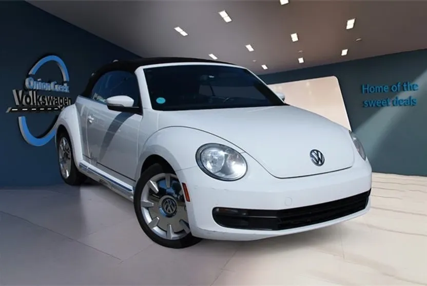 2013 Volkswagen Beetle 2.5L photo 1