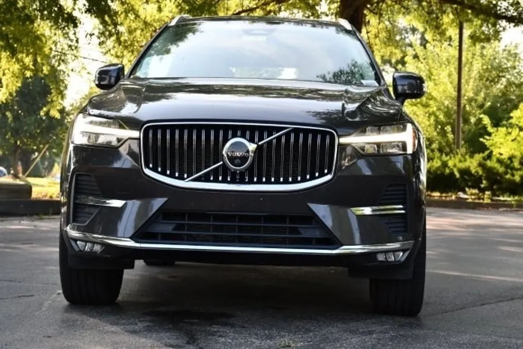 2022 Volvo XC60 Inscription photo 1