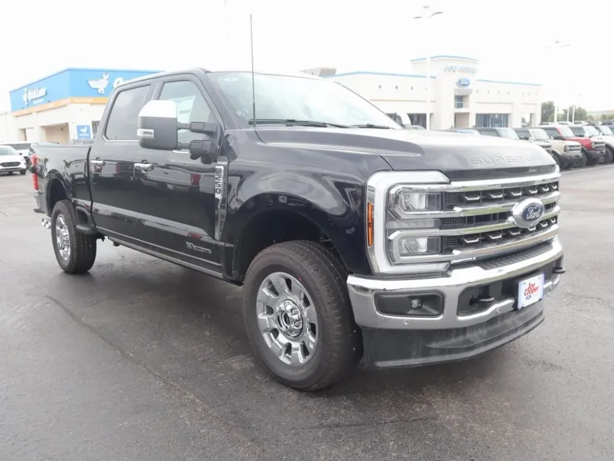 2025 Ford F-250 King Ranch photo 1