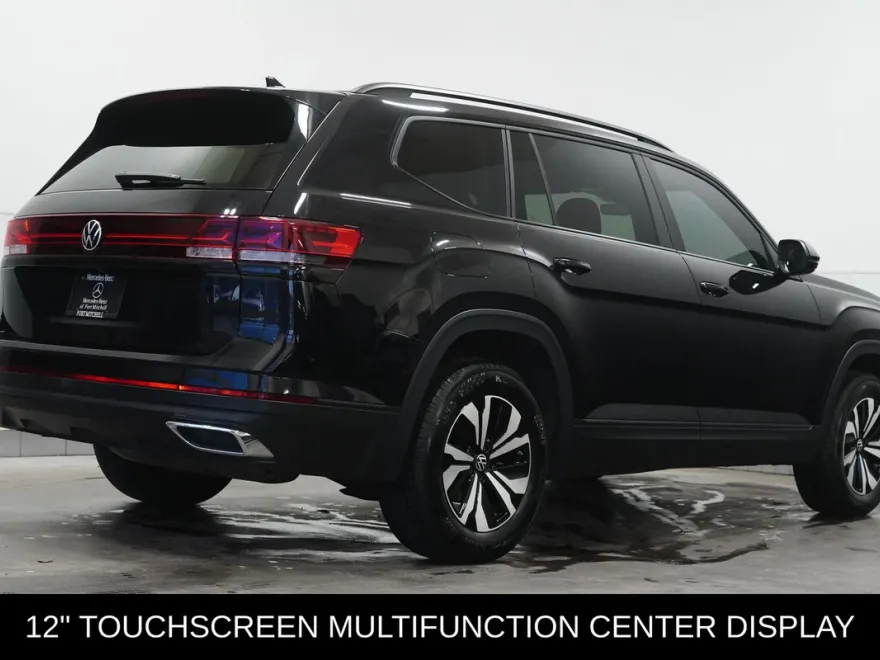 2024 Volkswagen Atlas SE photo 1