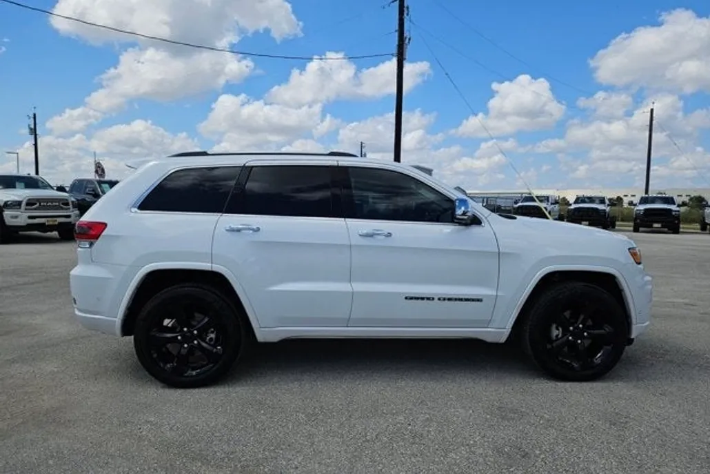 2020 Jeep Grand Cherokee Overland photo 1