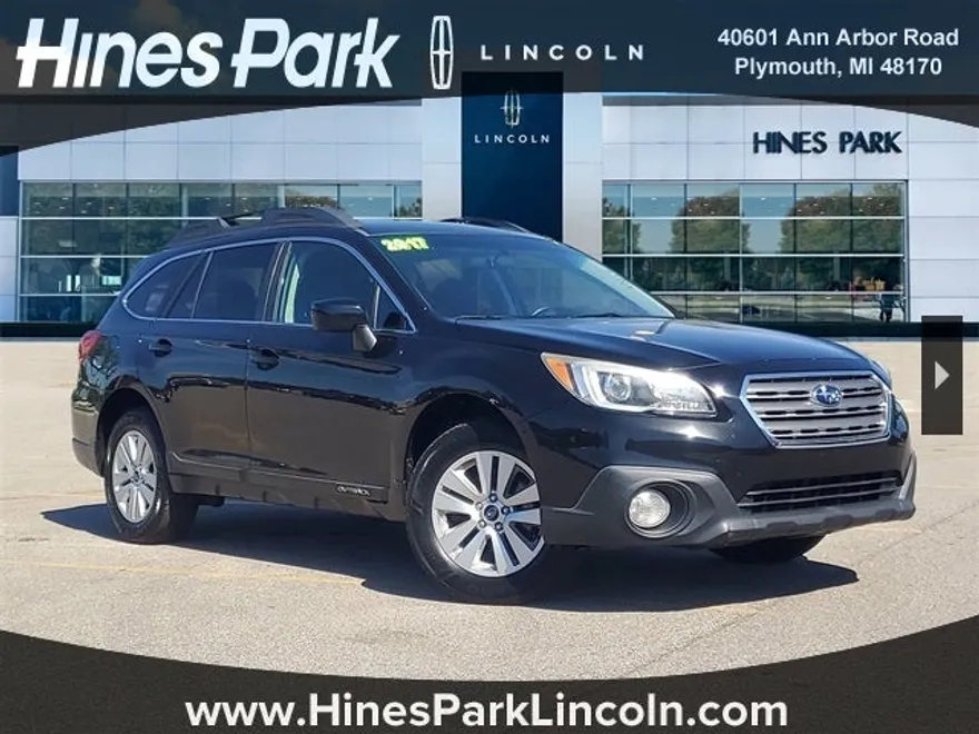2017 Subaru Outback 2.5i Premium photo 1