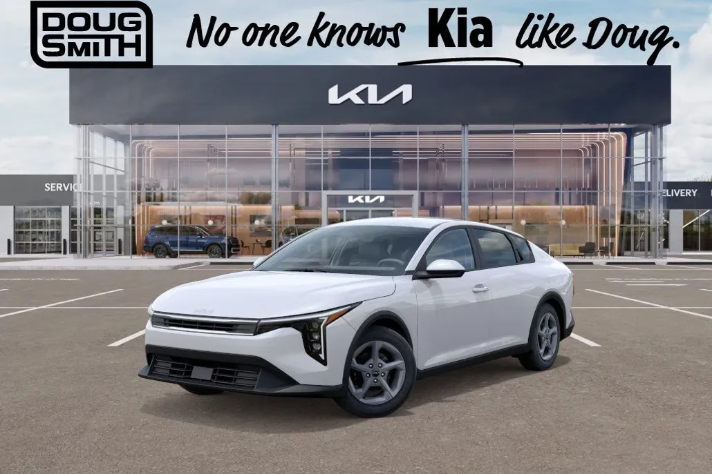 2025 Kia K4 LXS photo 1