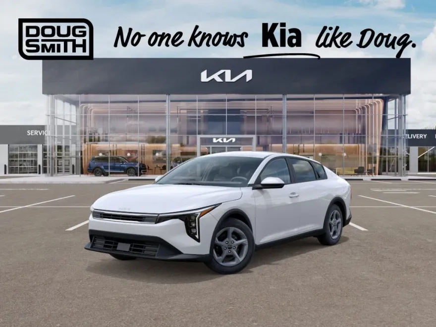 2025 Kia K4 LXS photo 1