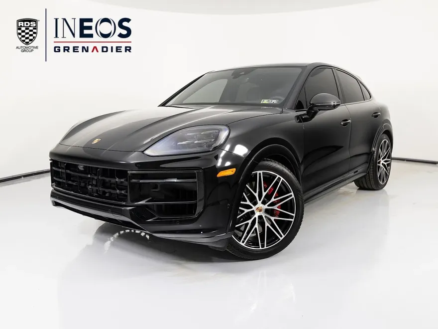 2025 Porsche Cayenne Coupe GTS photo 1