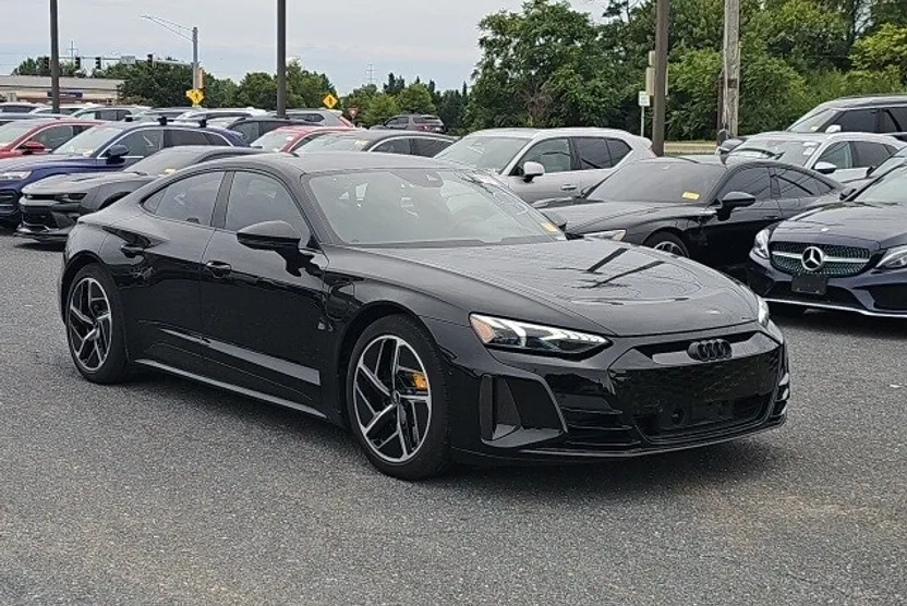 2023 Audi RS e-tron GT Base photo 1