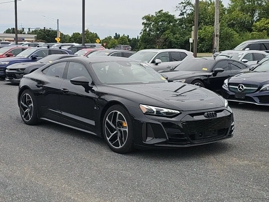 2023 Audi RS e-tron GT Base photo 1