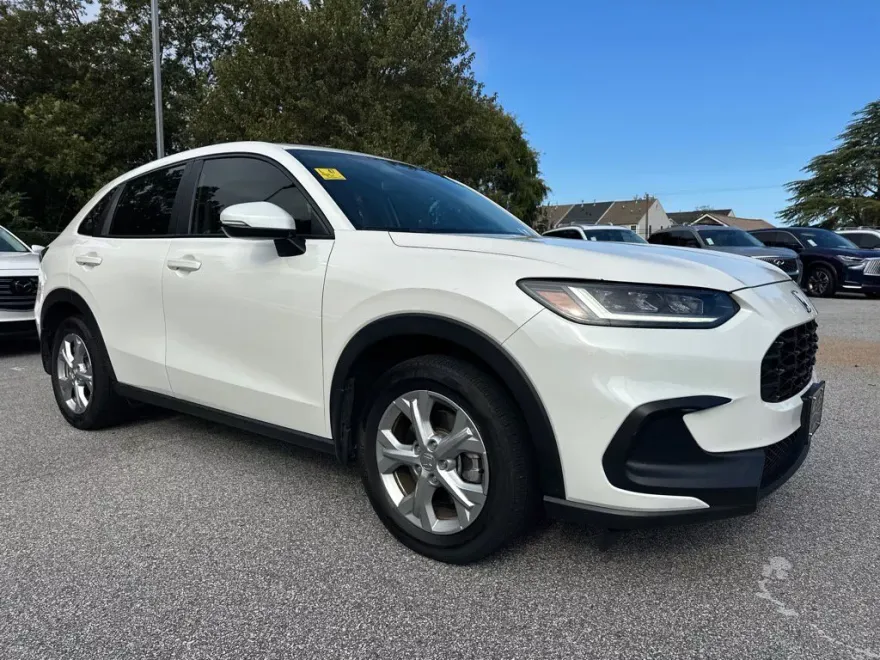 2024 Honda HR-V LX photo 1