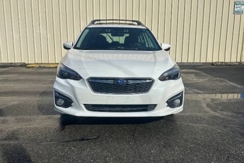 2018 Subaru Impreza Limited photo 1