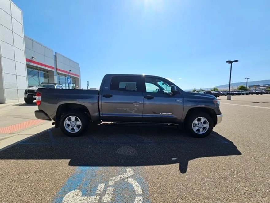 2021 Toyota Tundra SR5 Grade photo 1