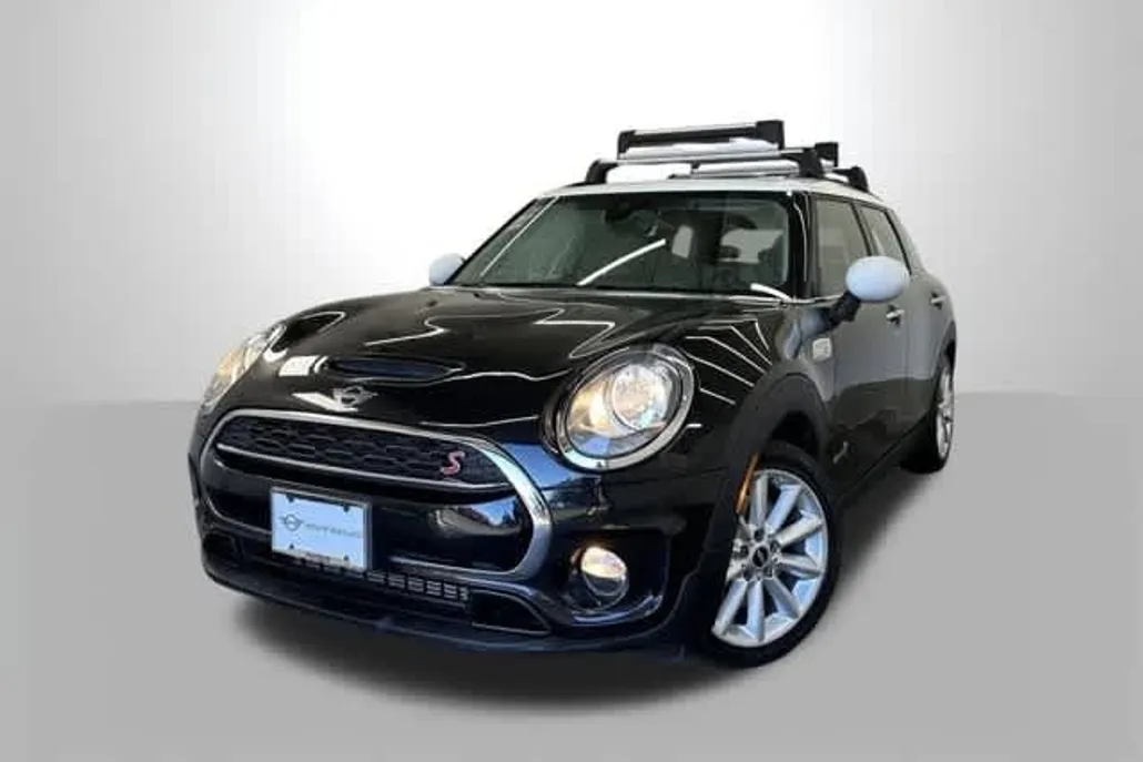 2019 Mini Clubman Base photo 1