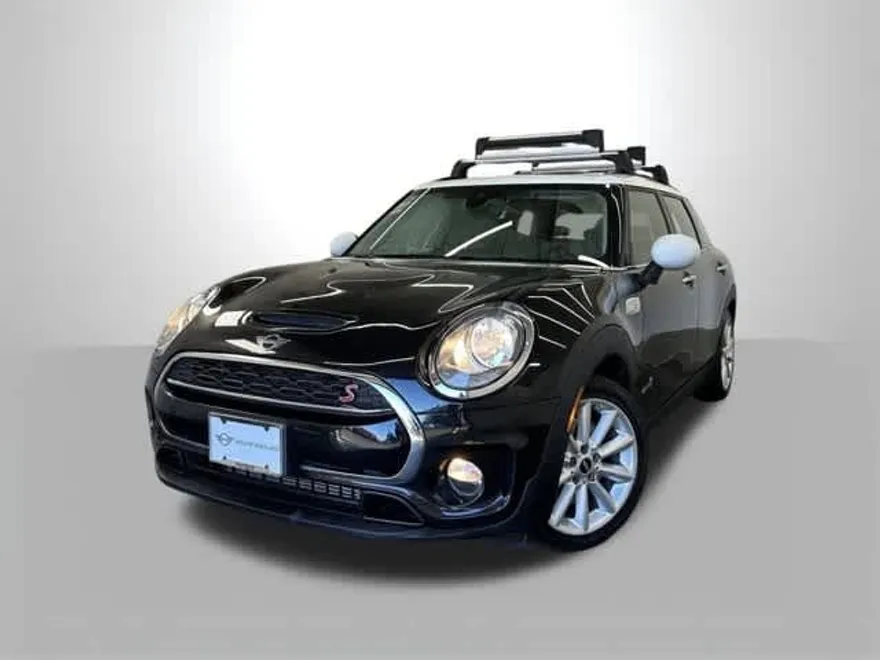 2019 Mini Clubman Base photo 1