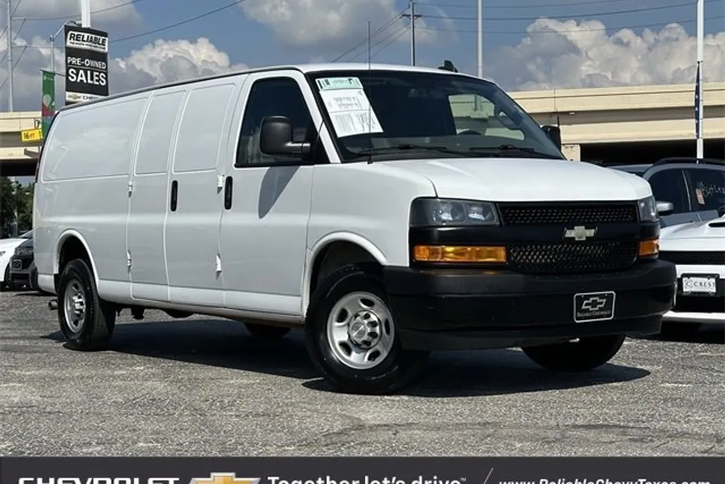 2021 Chevrolet Express 2500 Cargo Van photo 1