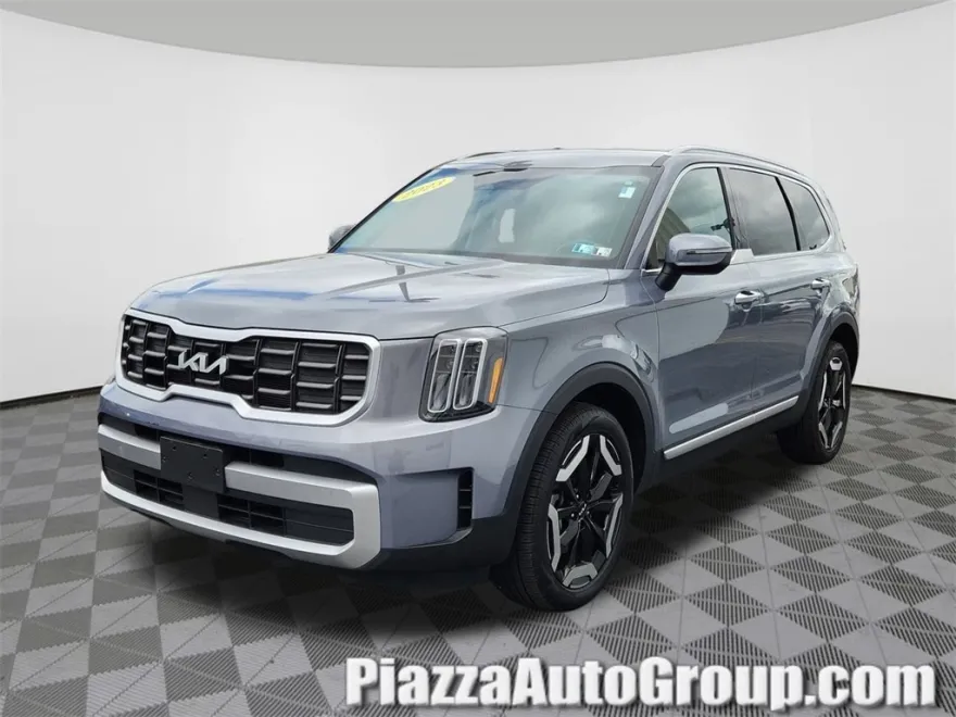 2023 Kia Telluride S photo 1