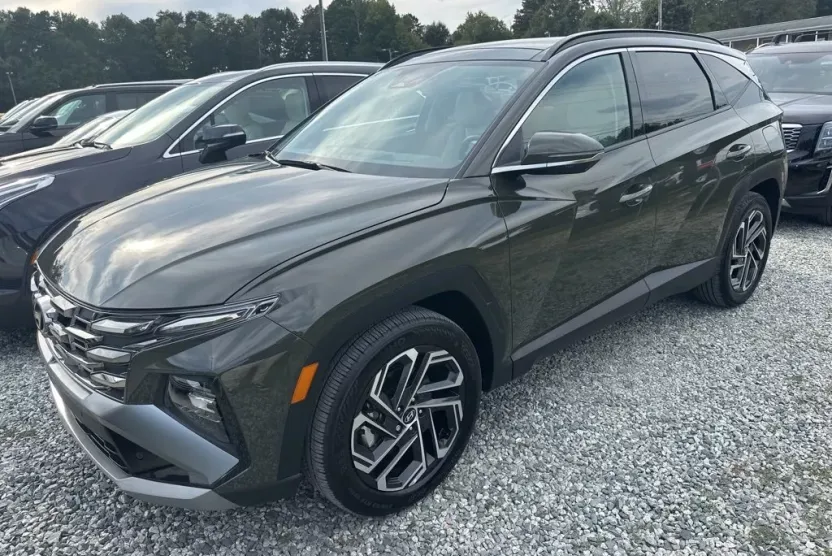 2025 Hyundai Tucson Limited photo 1