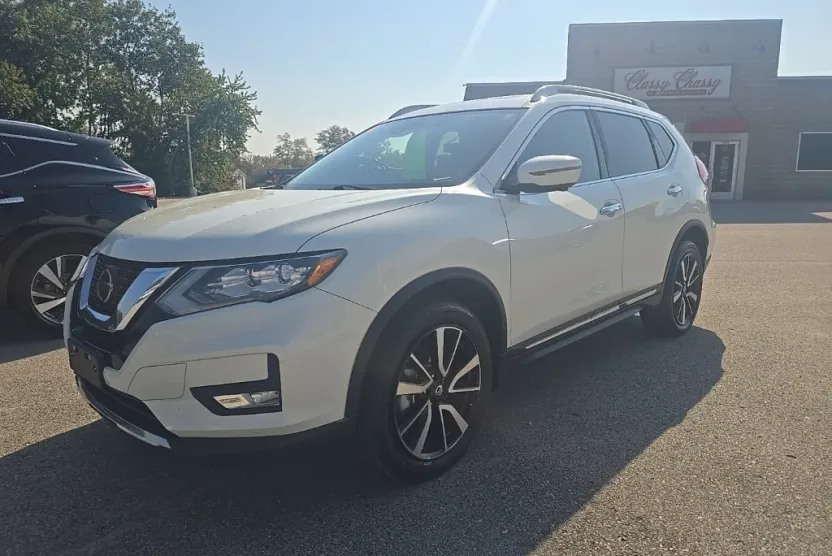 2020 Nissan Rogue SL photo 1