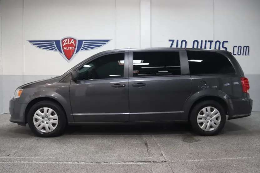 2020 Dodge Grand Caravan SE photo 1